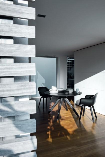 Magis Круглый стол из бука The wild bunch sun-id-1352877 - Вид №2