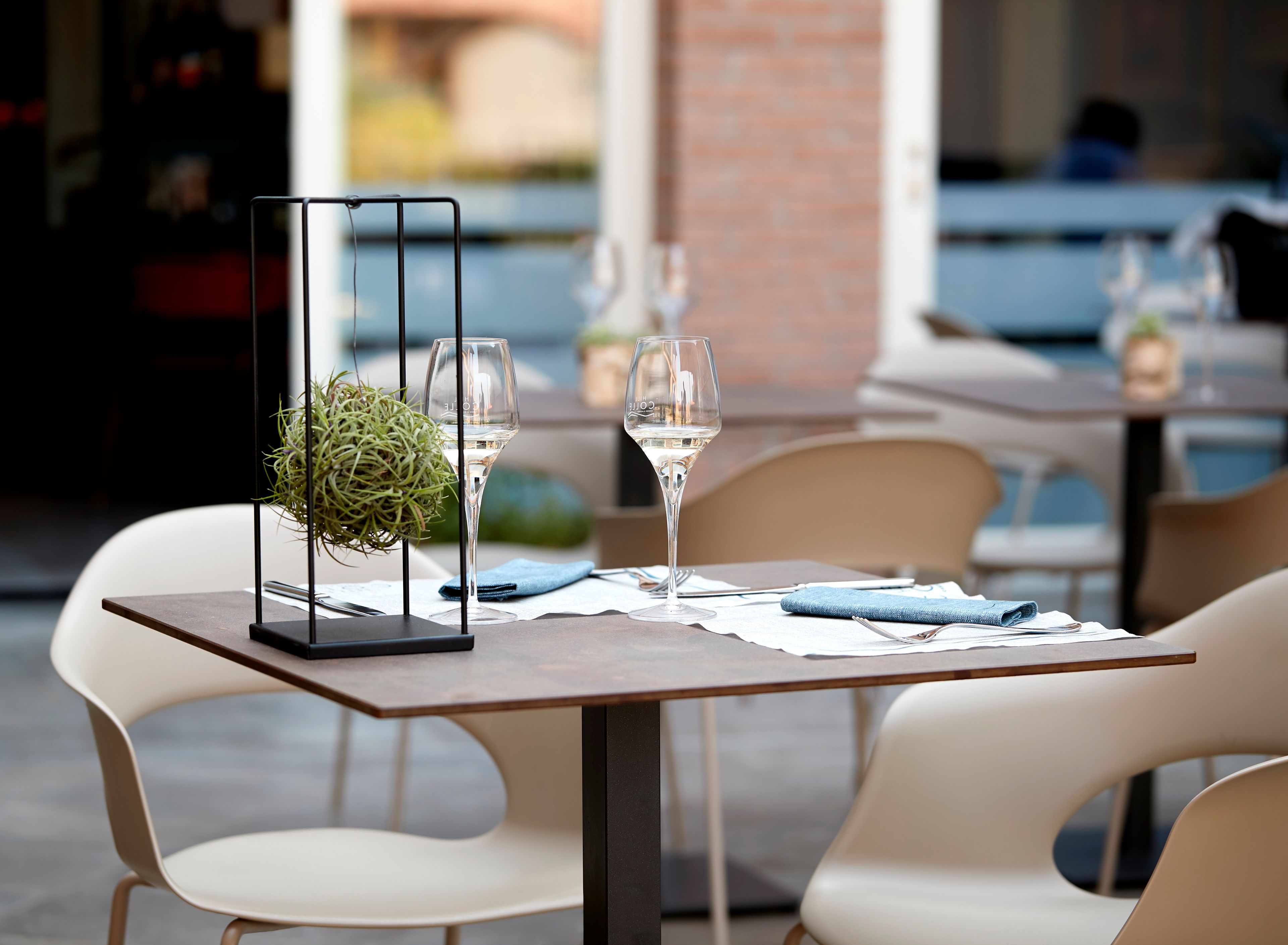 Квадратный стол для контракта S-CAB Tiffany ARCH-00046419 - Вид №2