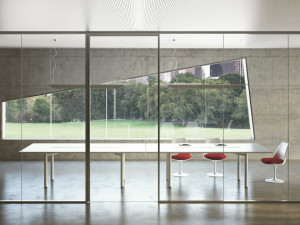 Прямоугольный стол для совещаний