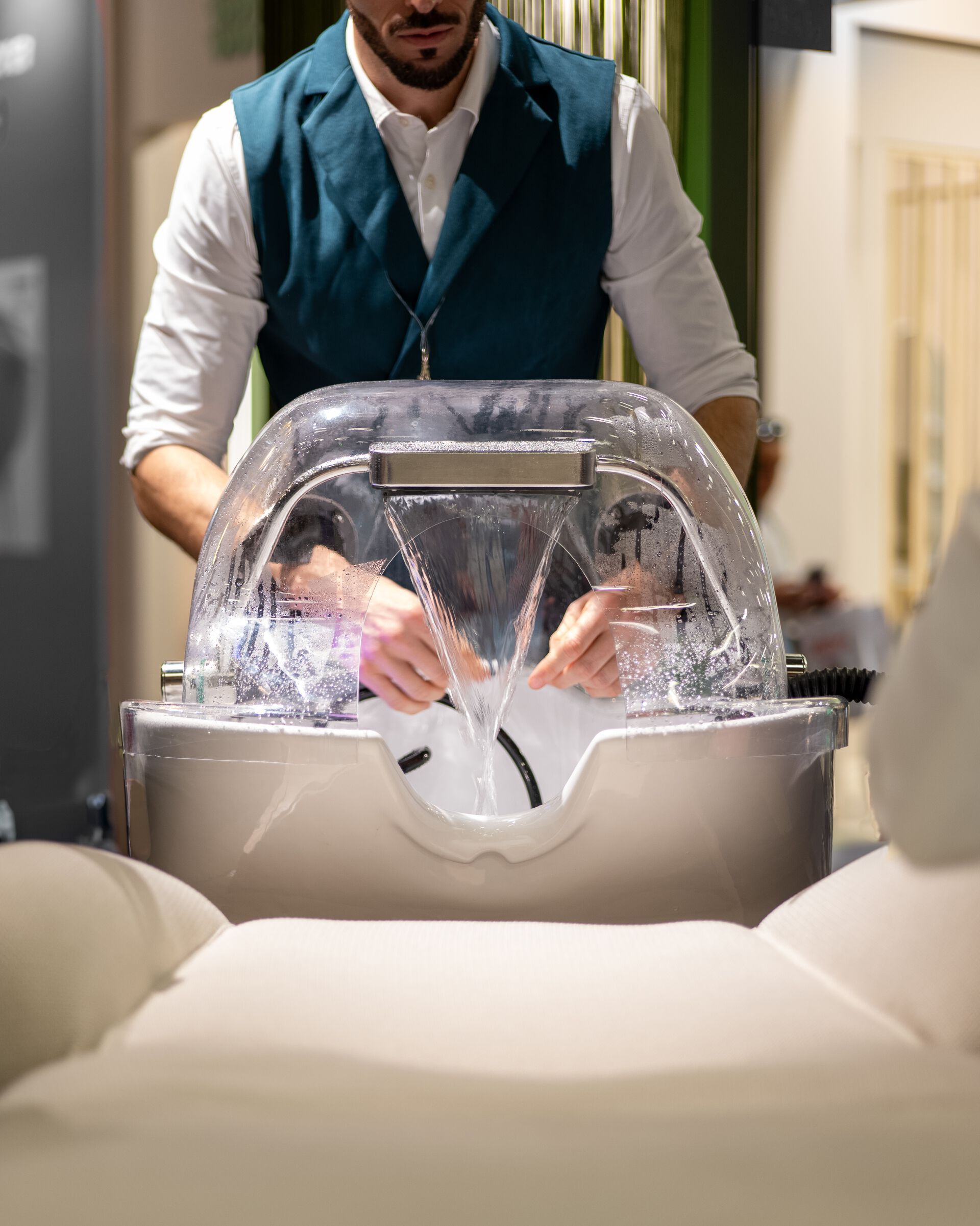 Мытье головы для парикмахерских с каскадной обработкой Shirodara Maletti Maletti Creative Team ARCH-00131754 - Вид №3