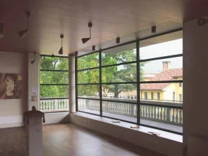 PALLADIO Стальное окно