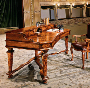 Письменный стол  ARTE BROTTO VA860