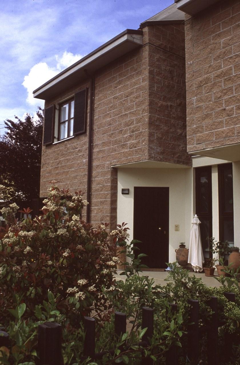 Macevi Облицовка углов наружная из бетона Blocchi con faccia splittata-rigata sun-id-1464359 - Вид №2