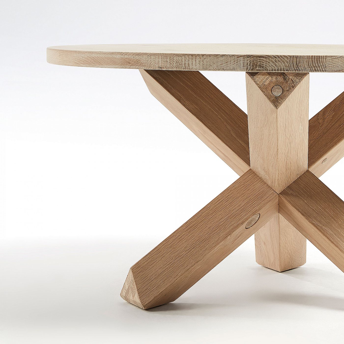 068085 Журнальный столик Brena Ø65 дуб La Forma Lotus - Вид №3