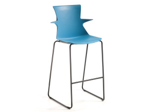 Стул для саней из инженерного пластика с подставкой для ног