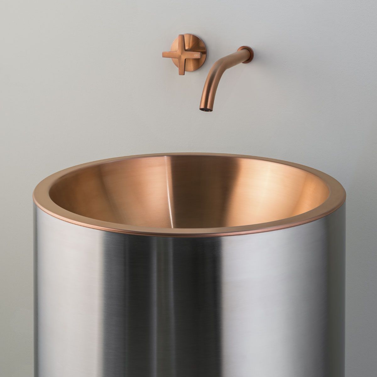 Круглый светящийся умывальник из нержавеющей стали с переливом CEADESIGN умывальники ARCH-00005807