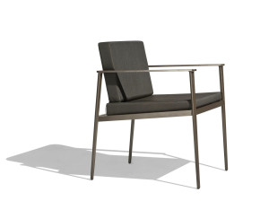 Мягкий садовый стул с подлокотниками