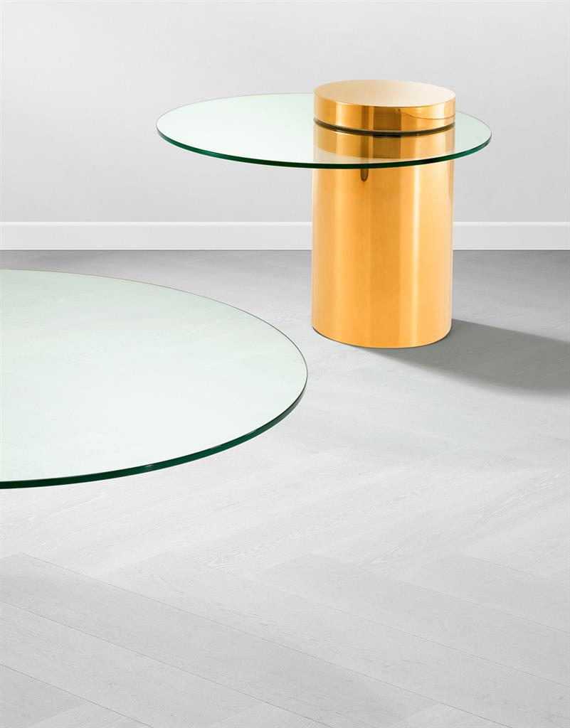 Журнальный столик стеклянный с золотом высота 51 см Equilibre от Eichholtz EICHHOLTZ  242536 Прозрачный;золото  - Вид №3