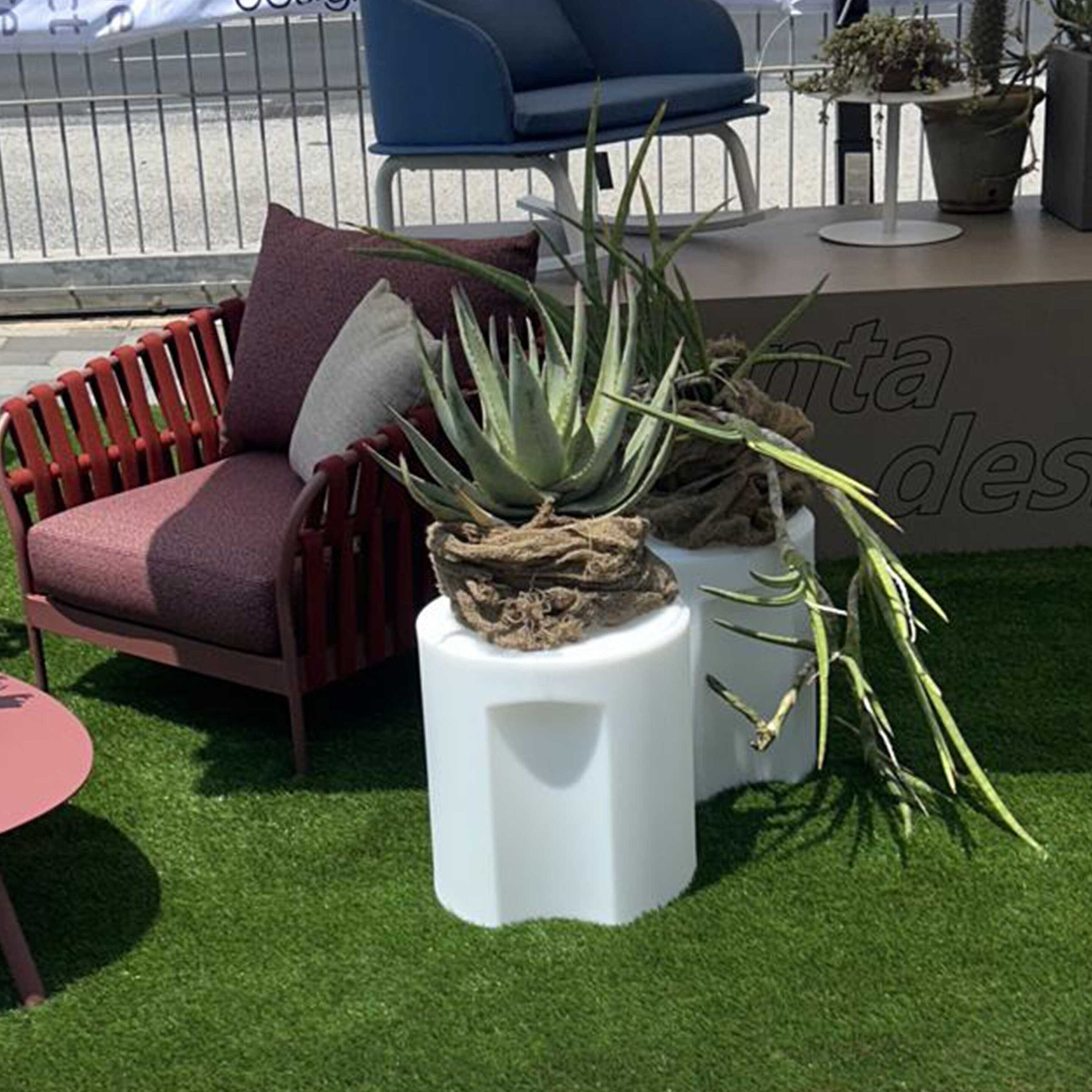 Полиэтилен низкий светящийся садовый стул SINED KAMIS ARCH-00034934 - Вид №3