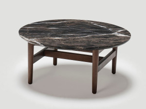 Низкий круглый журнальный столик из ясеня с мраморной столешницей