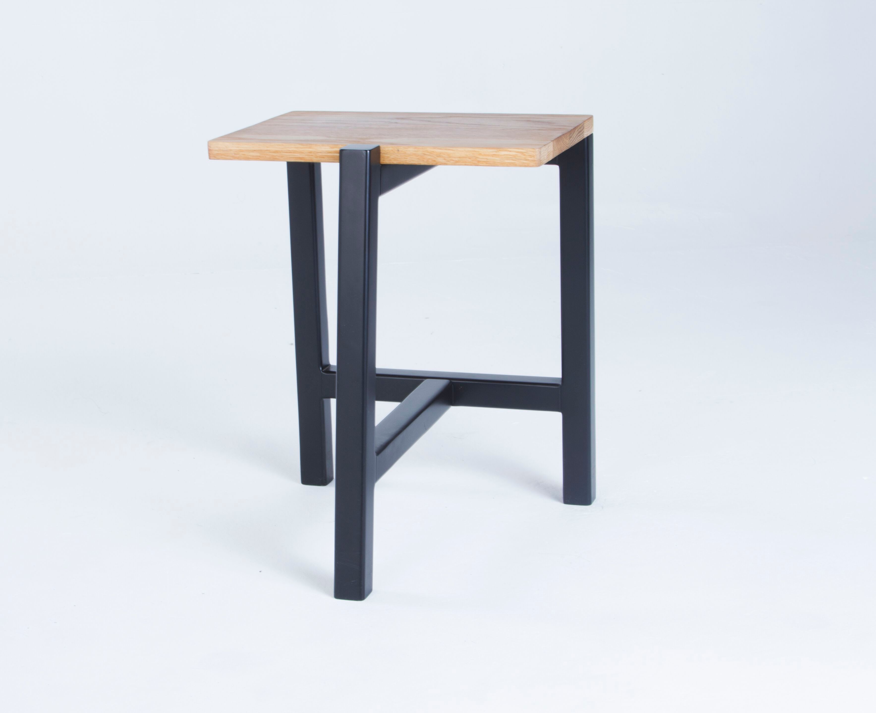 Дубовый журнальный столик / табурет ICI ET LÀ лакированная древесина ARCH-00050516 - Вид №1