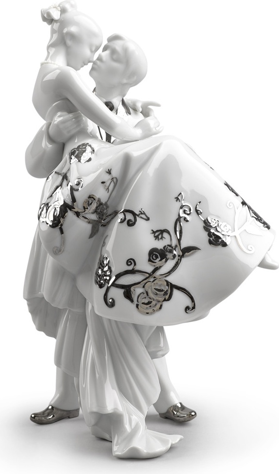 10669113 LLADRO Фигурка Lladro "Самый счастливый день (Ре-Деко)" 27x17см Фарфор Lladró 