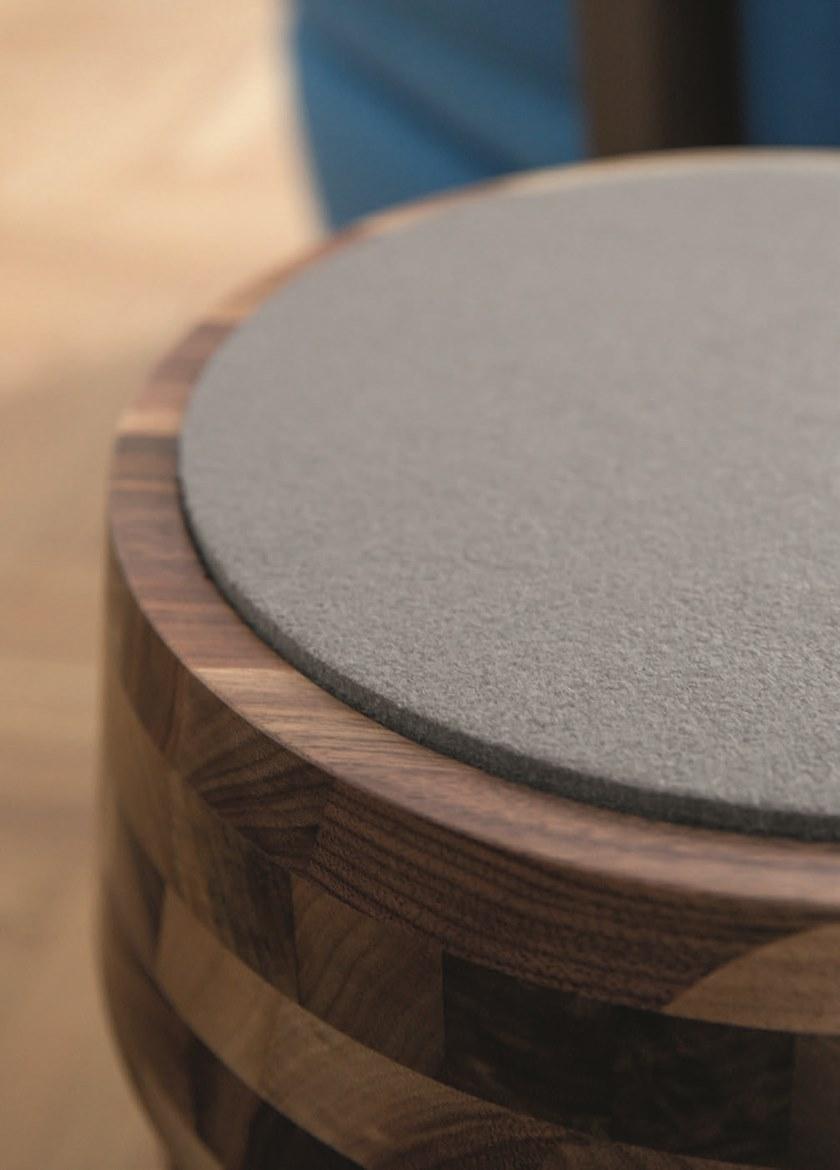 Porada Низкий деревянный табурет со встроенной подушкой Iron sun-id-1473938 - Вид №1