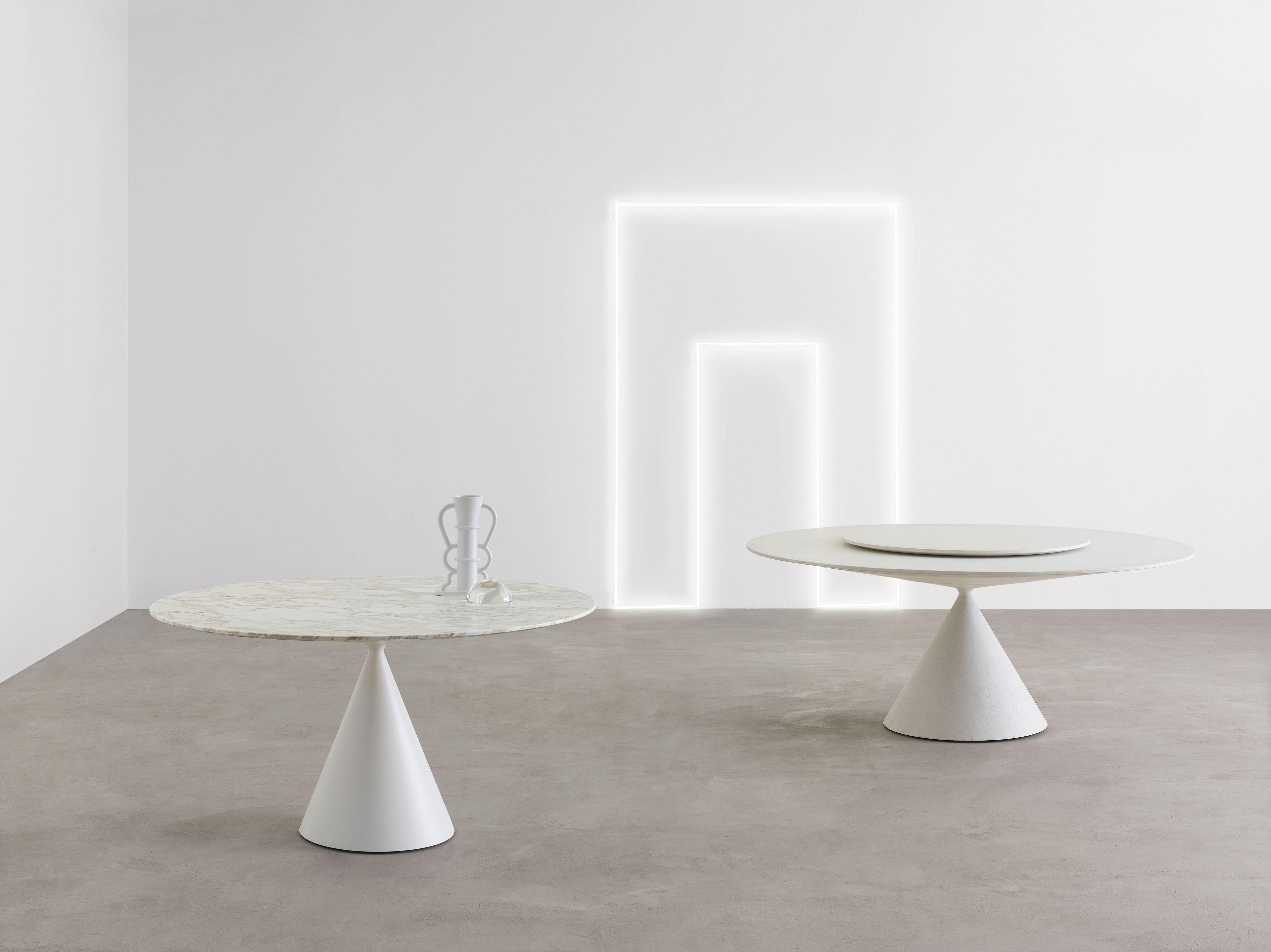 Круглый стол с мраморной столешницей Desalto глина ARCH-00056989 - Вид №2