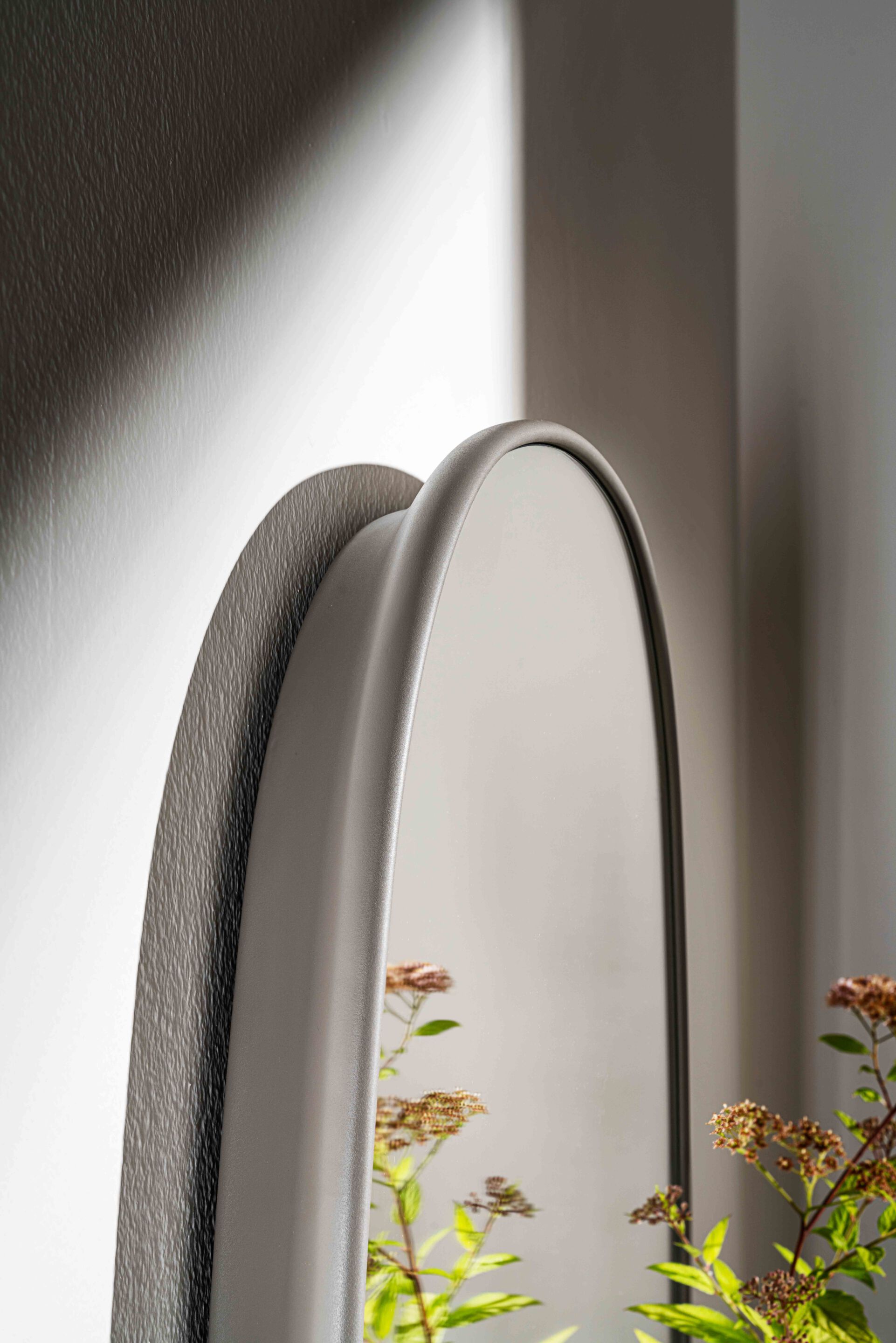 Овальное настенное зеркало в рамке Sovet Italia SLEN ARCH-00152181 - Вид №1