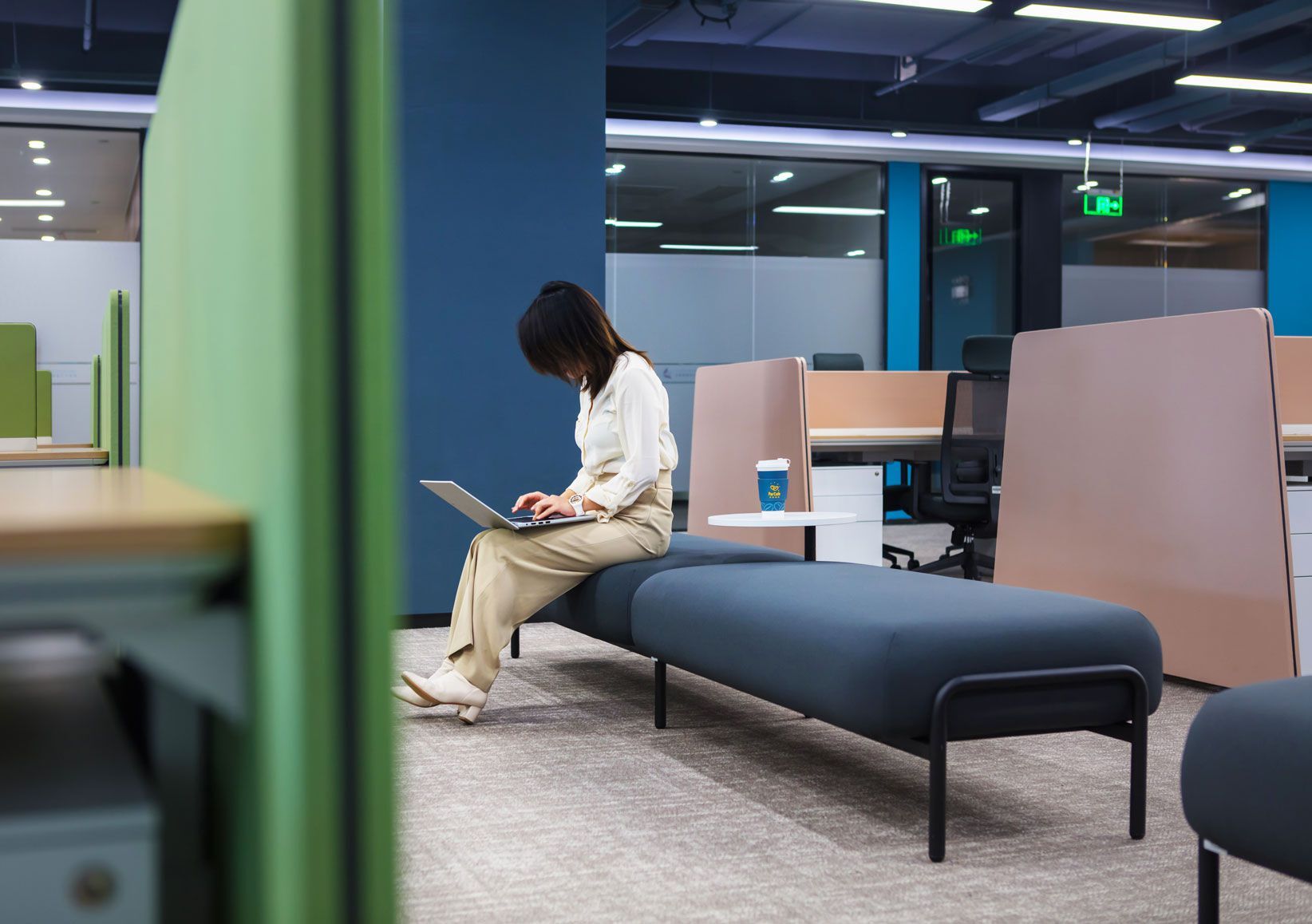 Модульная скамья из ткани KVN Design Furniture Nomadic ARCH-00131331 - Вид №3