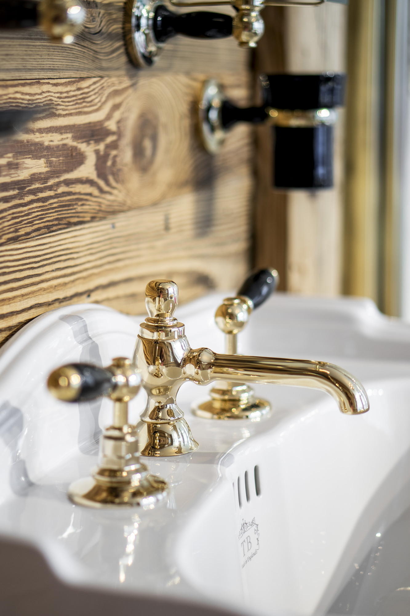 Traditional bathrooms БРАЙТОН смеситель для умывальника на 3 отверстия Tb490.514bl.nk  - Вид №1