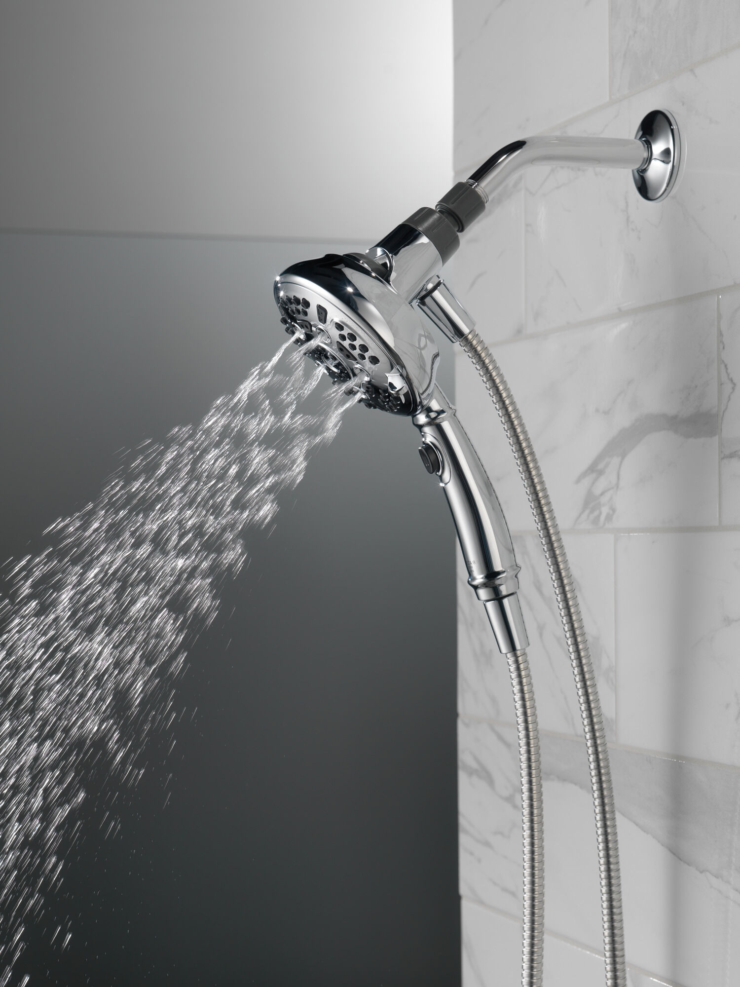 75506 Ручной душ SureDock ™ с 7 настройками Delta Faucet DELTA Хром - Вид №9