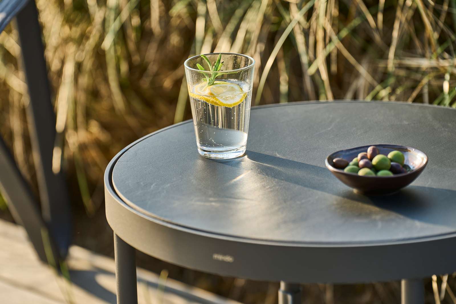 Керамический круглый высокий садовый журнальный столик Mindo Mindo 100 ARCH-00122814 - Вид №3