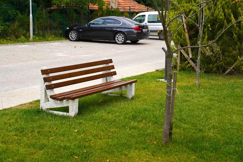 ENCHO ENCHEV - ETE Скамейка из бетона и дерева со спинкой  6  - Вид №2