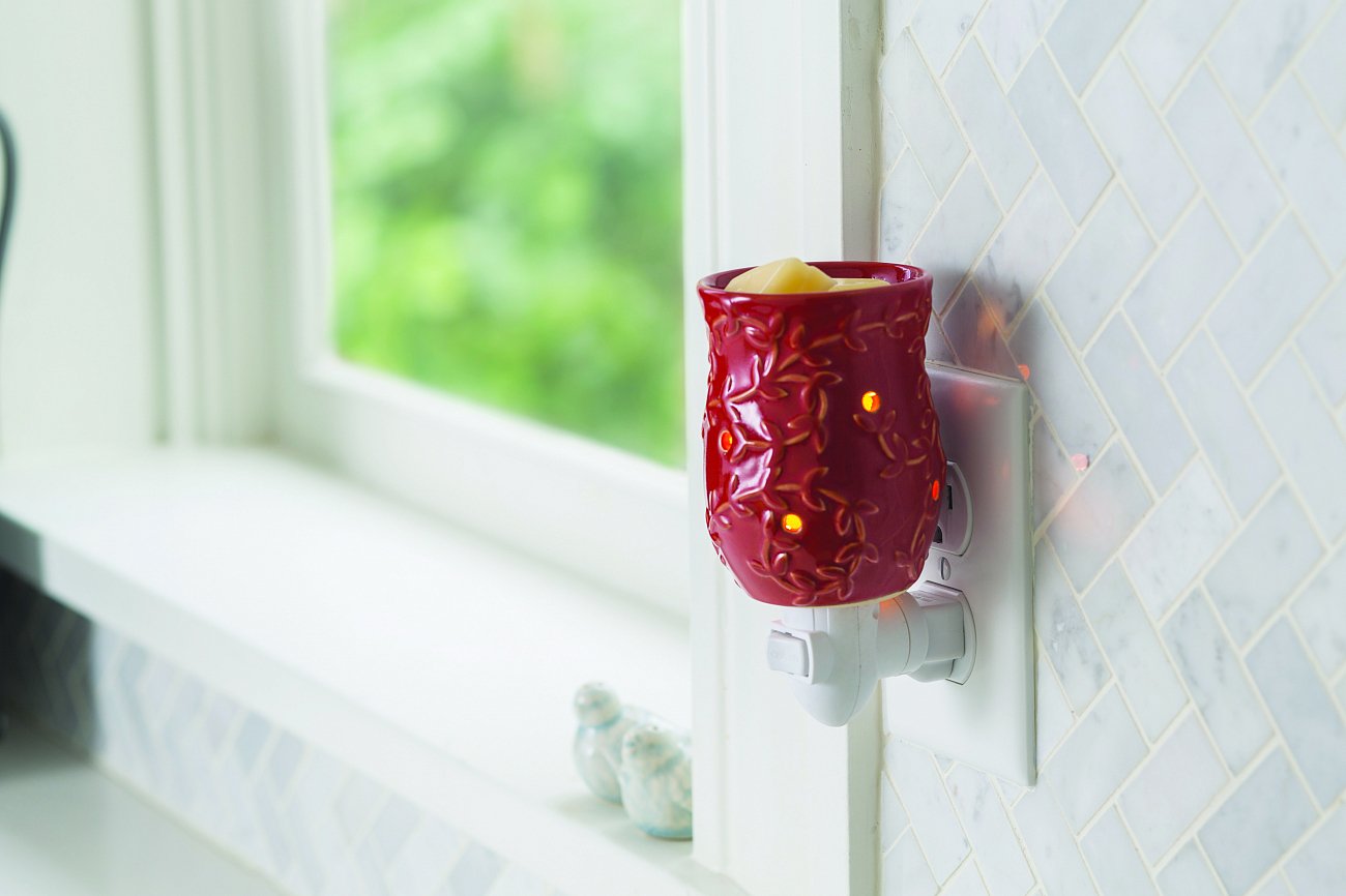Аромасветильник розеточный "Виноградная лоза" красный CANDLE WARMERS  268160 Красный  - Вид №1