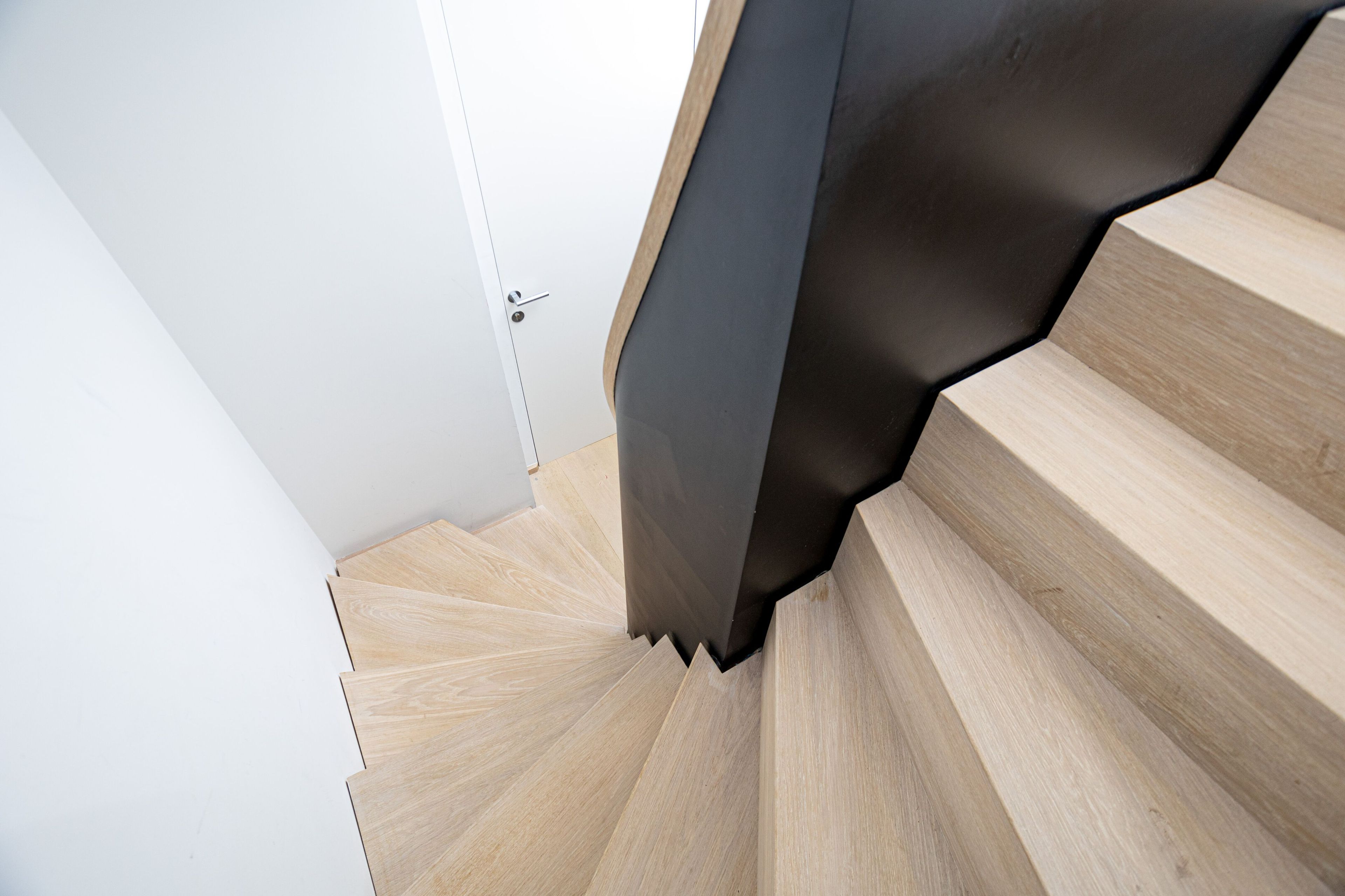 Консольная лестница Siller Treppen Зигзаг ARCH-00027218 - Вид №3