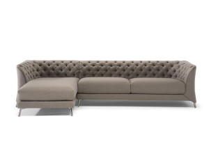 Тканевый диван с полуостровом