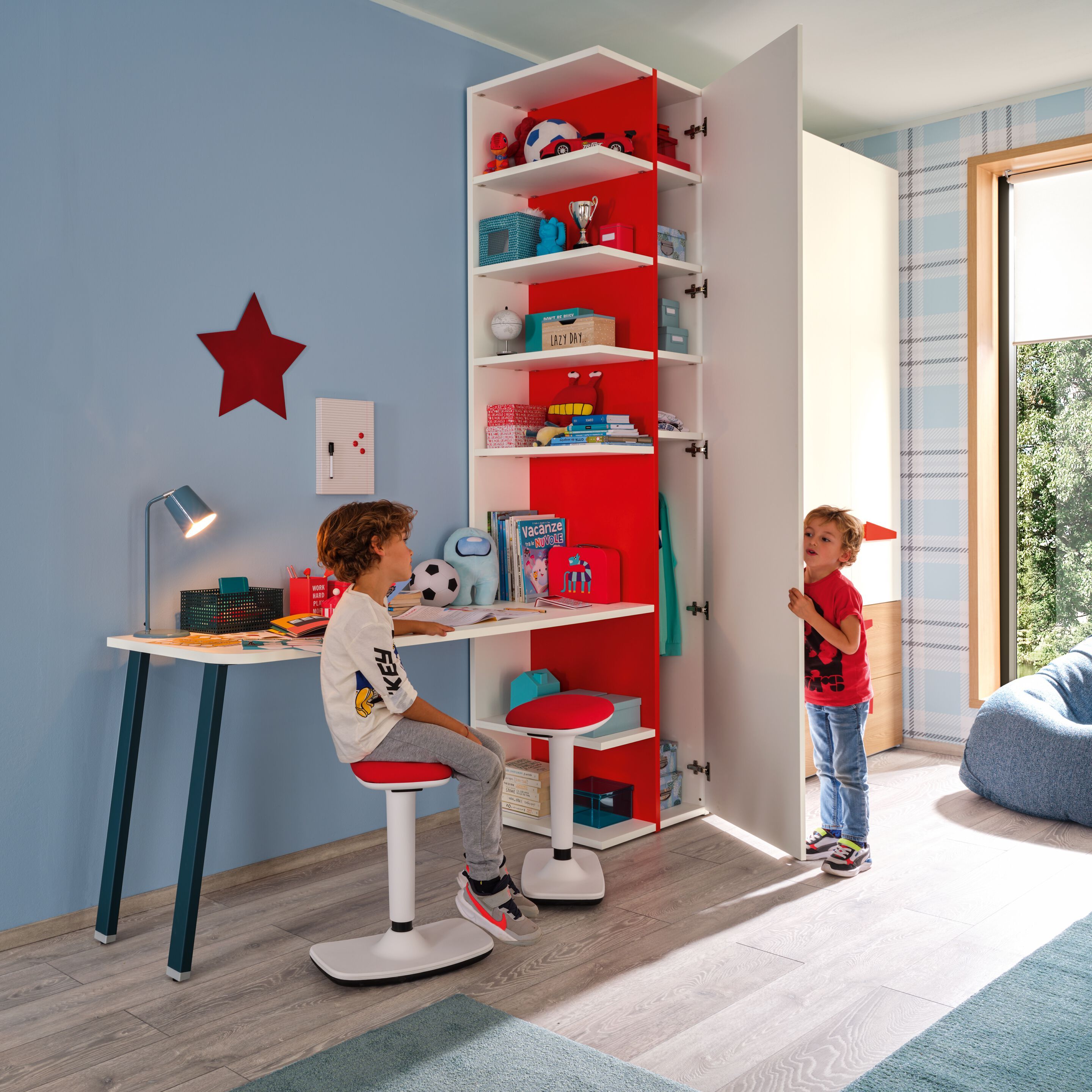 Спальня с двумя кроватями и распашным шкафом Moretti Compact KC324 ARCH-00010375 - Вид №6