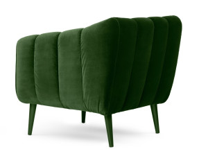 Бархатное кресло с подлокотниками