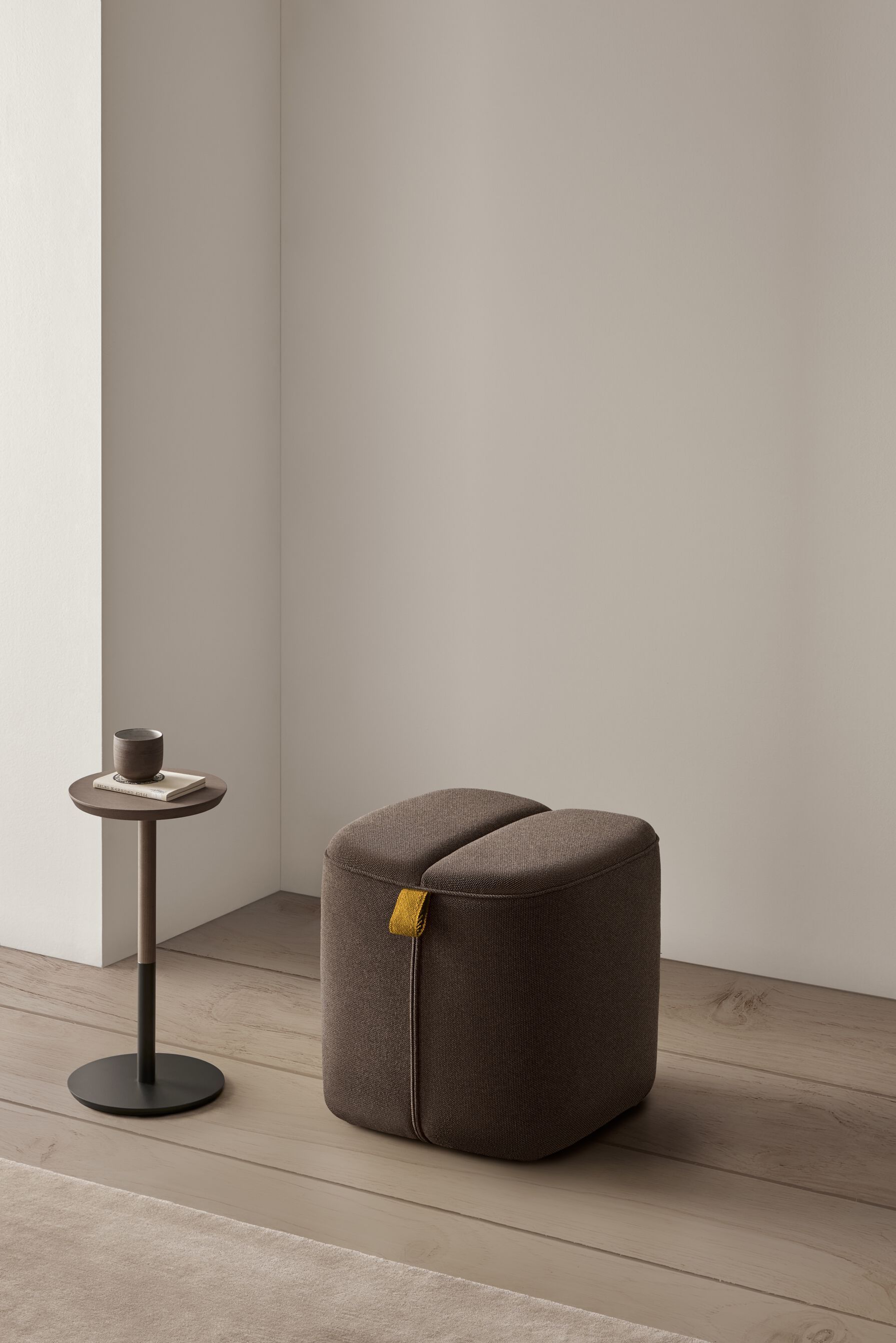 Квадратный пуф из ткани Blasco&Vila Pomme ARCH-00144062 - Вид №7