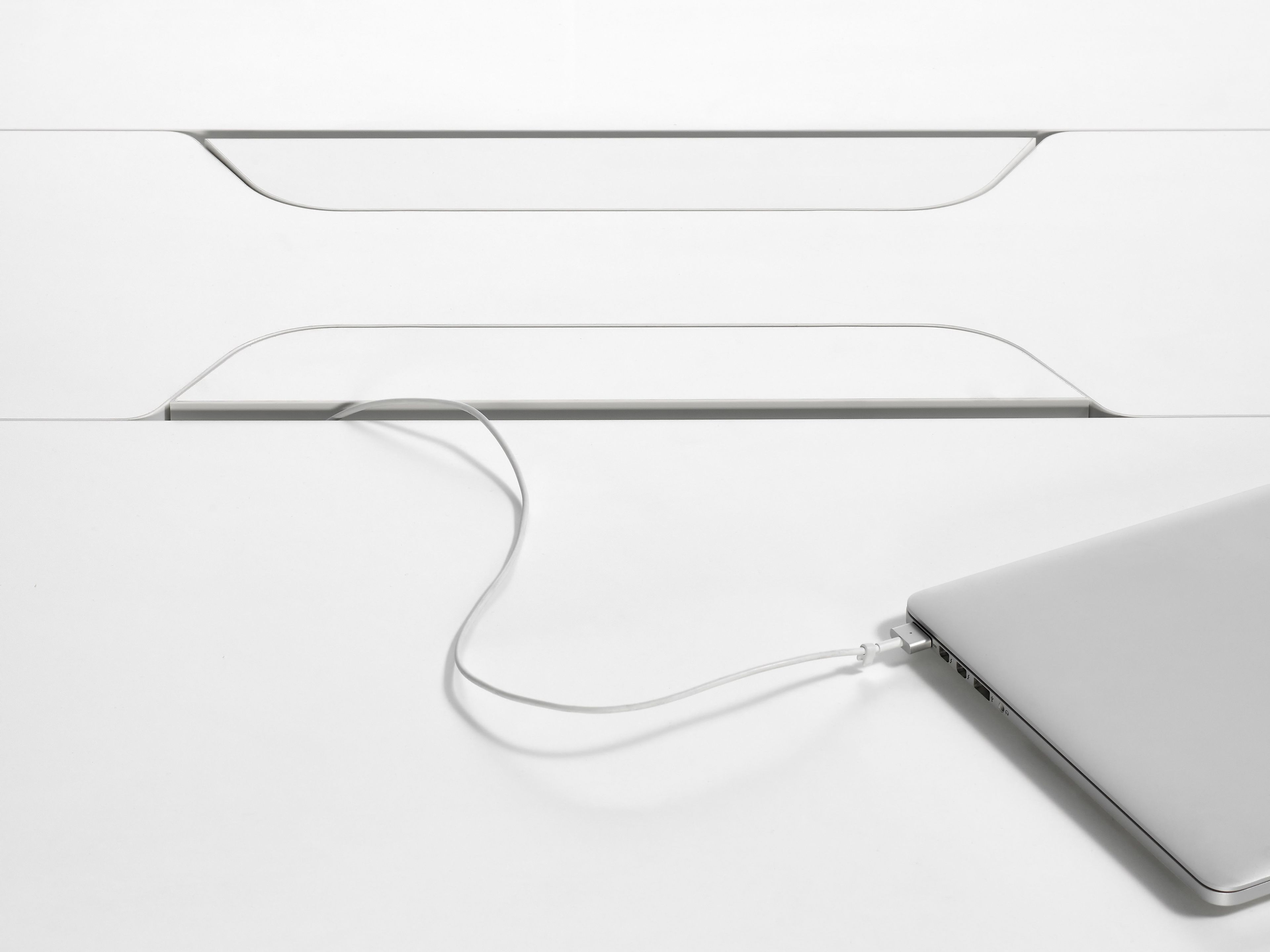 Многосторонний прямоугольный стол из меламинированной стали с системой кабельных втулок MDF Italia 20.VENTI ARCH-00108268 - Вид №6