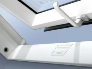 Fakro Мансардное окно Finestra ad alta resistenza contro l’umidità