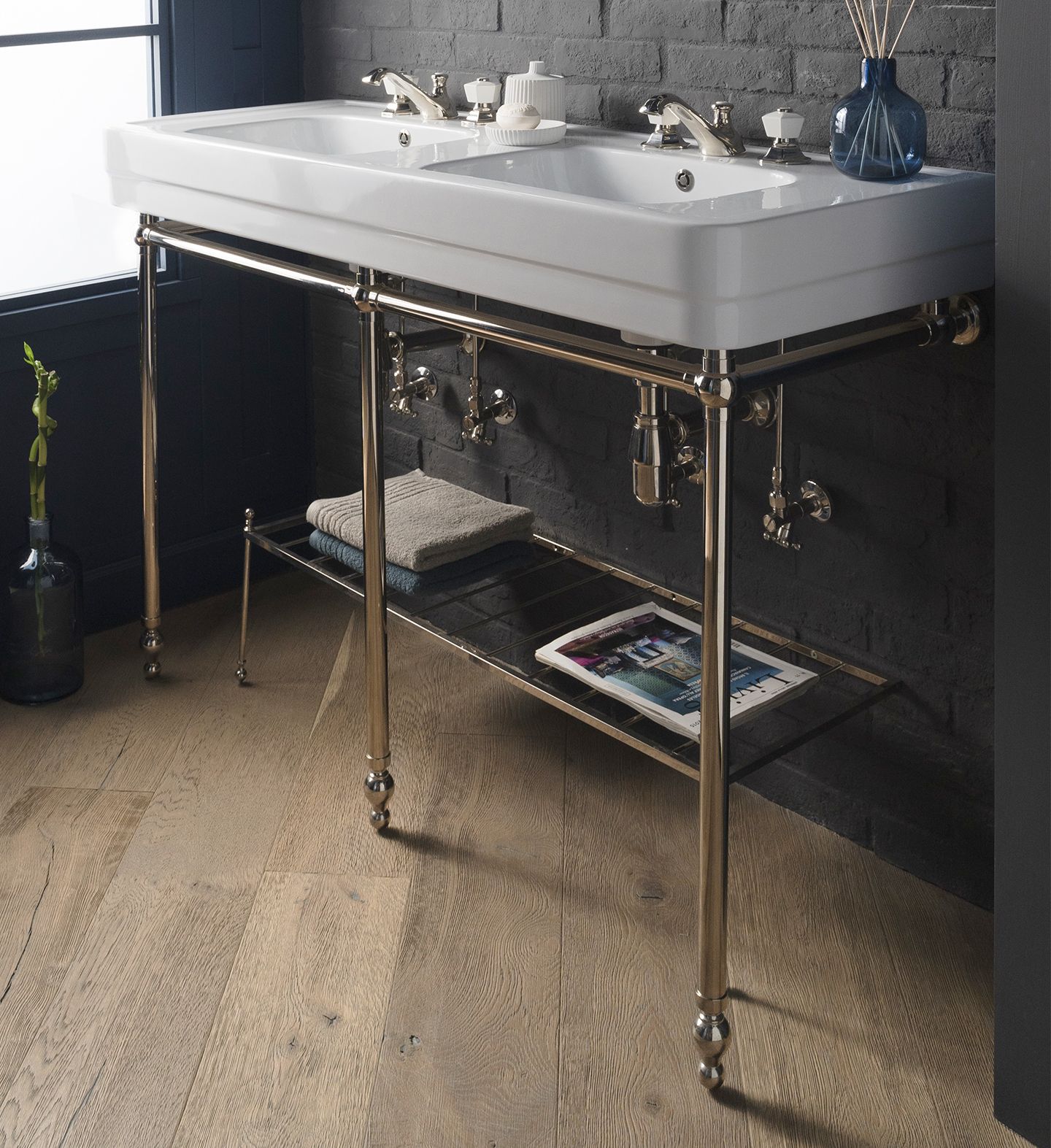 Керамическая двойная консольная раковина с держателем для полотенец Park Avenue BROADWAY & METAL ARCH-00096008 - Вид №2