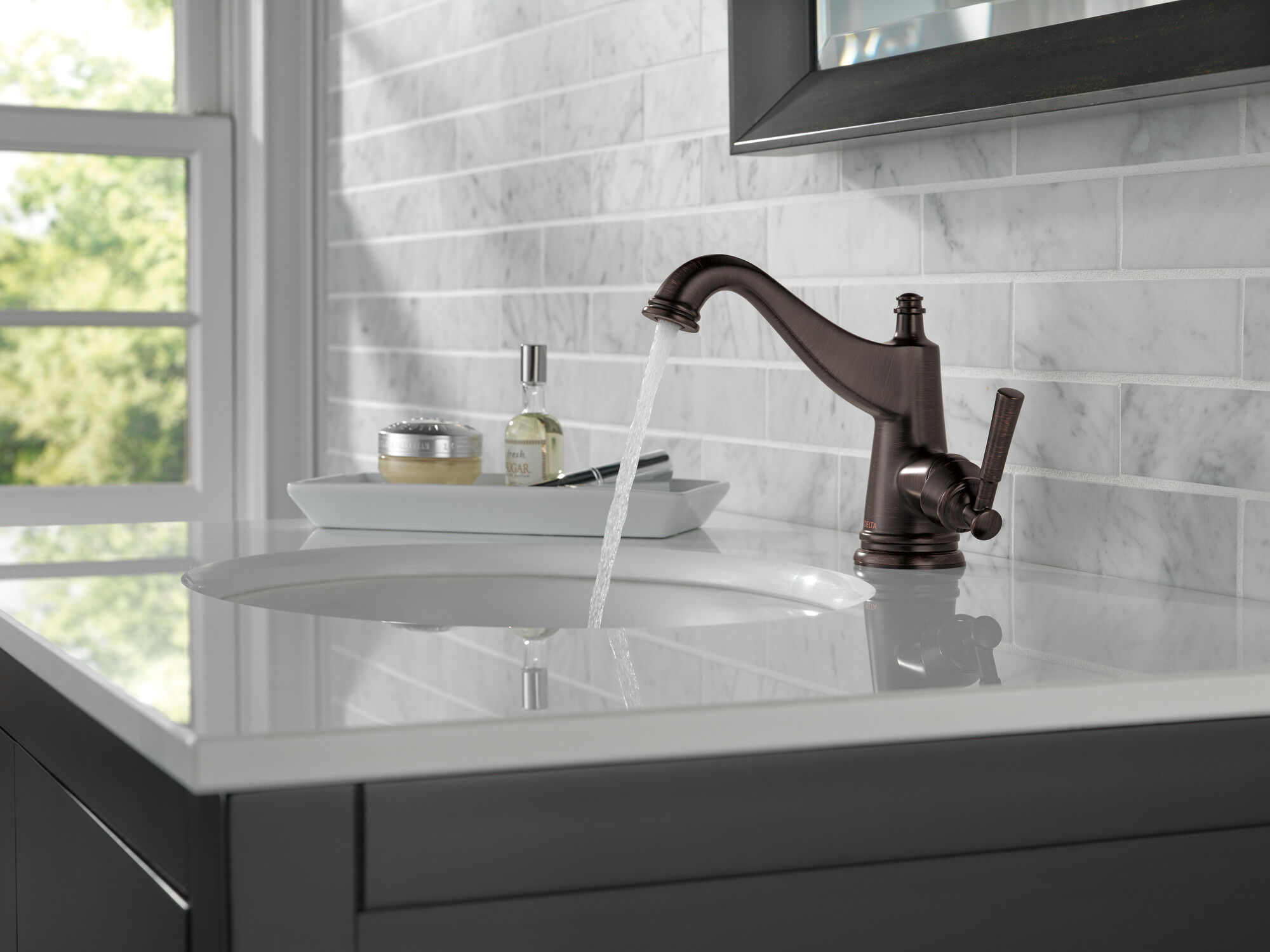 15777LF-RB Смеситель для ванной с одной ручкой Delta Faucet Mylan Венецианская бронза  - Вид №5