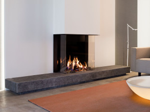 Настенный газовый камин с тройным фасадом