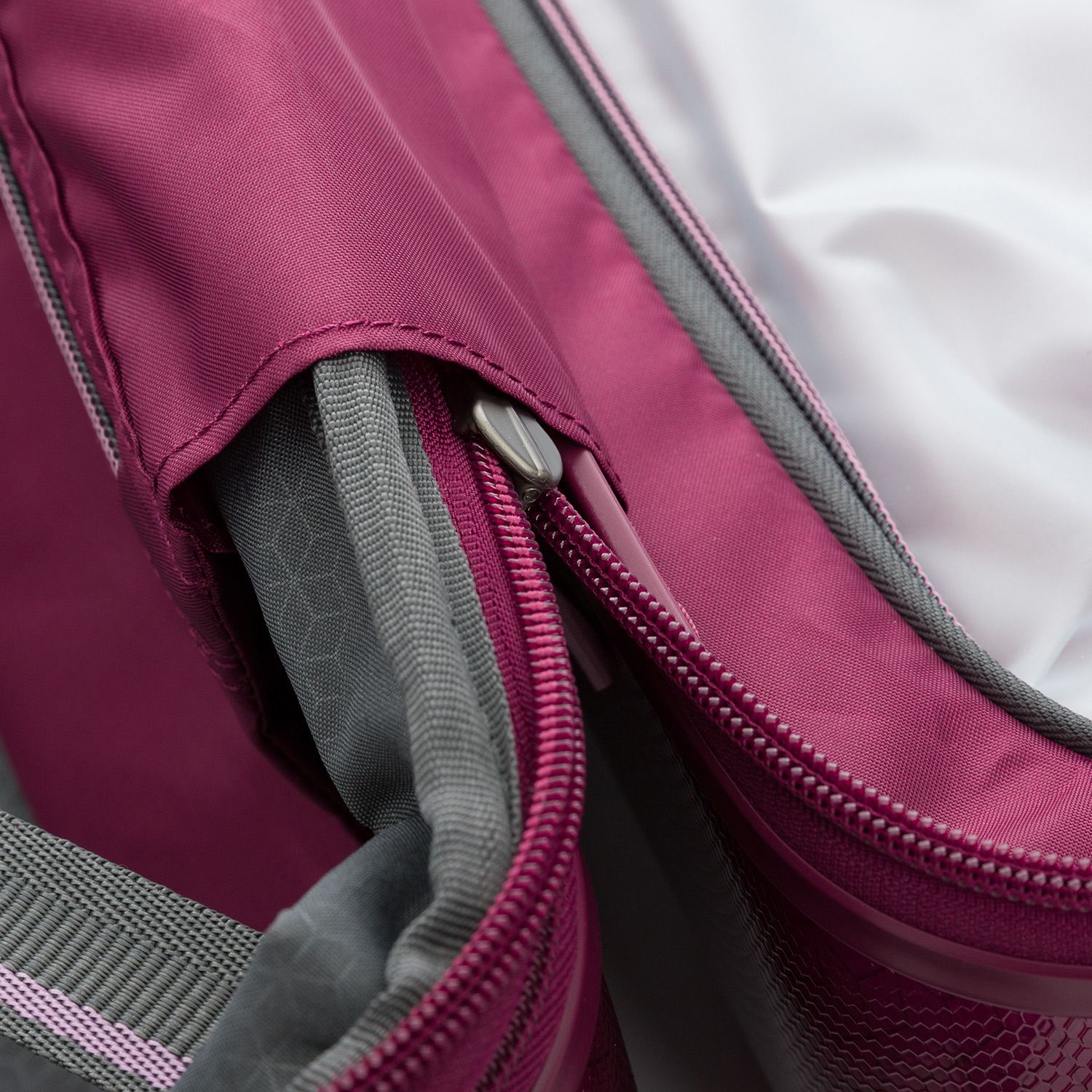 HFRS01LEX/254 Чемодан HFRS01LEX Glide L EX Expandable Spinner Hedgren Freestyle  - Вид №2