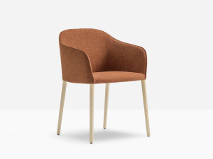 Мягкий стул