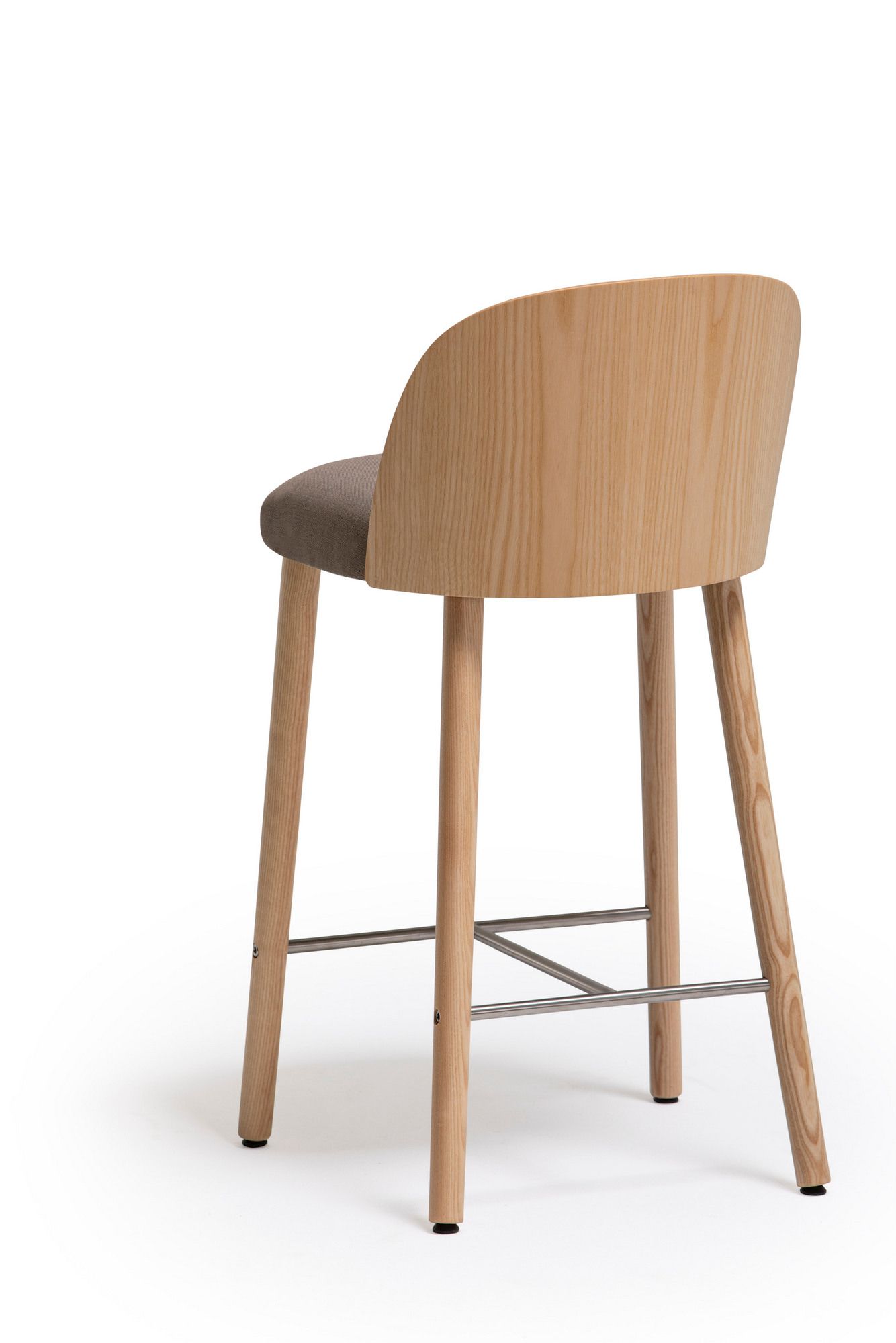 Высокий деревянный табурет с подставкой для ног Vergés Cistell Slim ARCH-00051402 - Вид №10