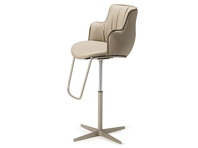 Кожаный мягкий поворотный стул Cattelan italia Rihanna ARCH-00115195