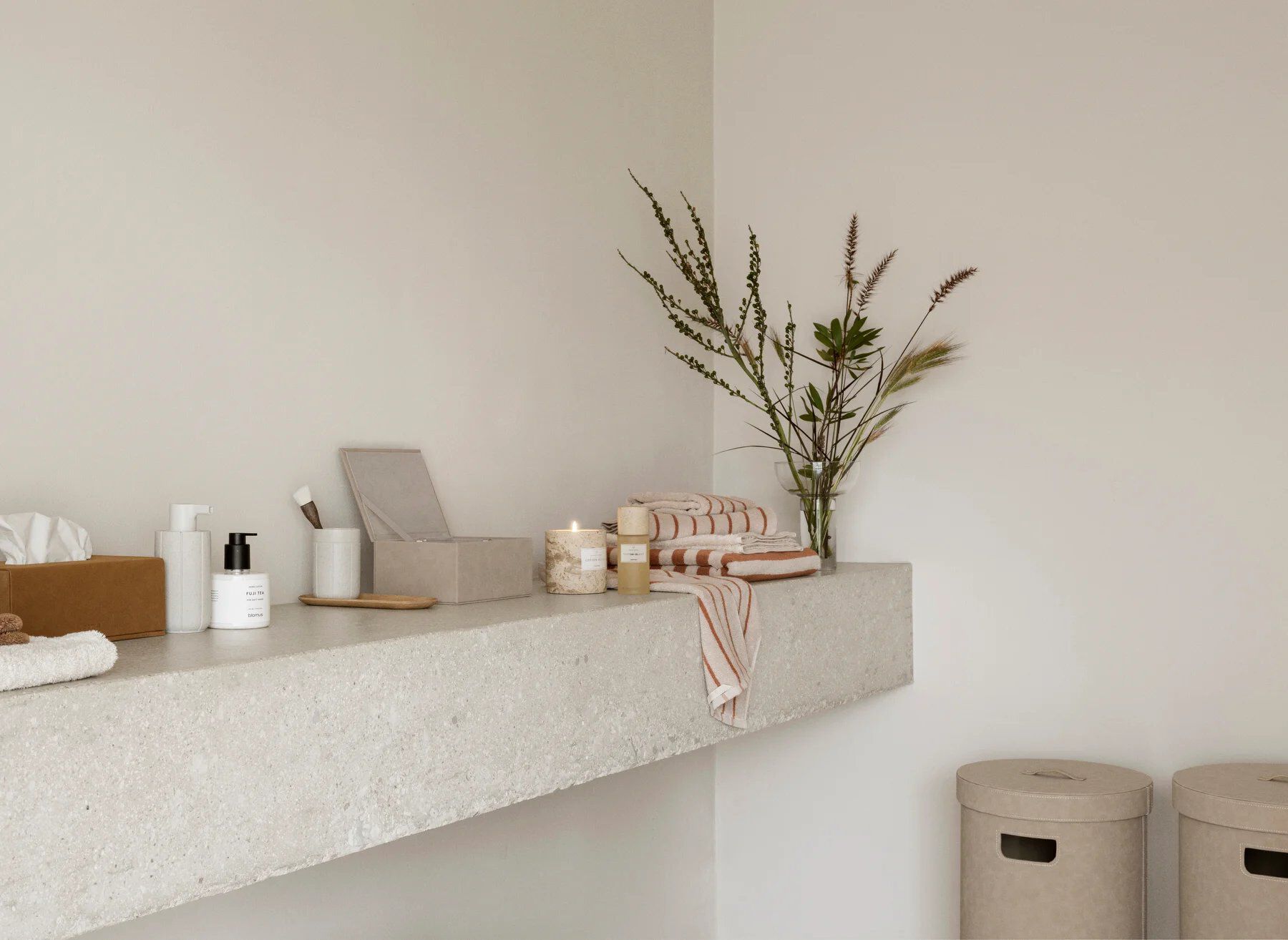 Дозатор мыла из полирезина blomus Kua ARCH-00040382 - Вид №6