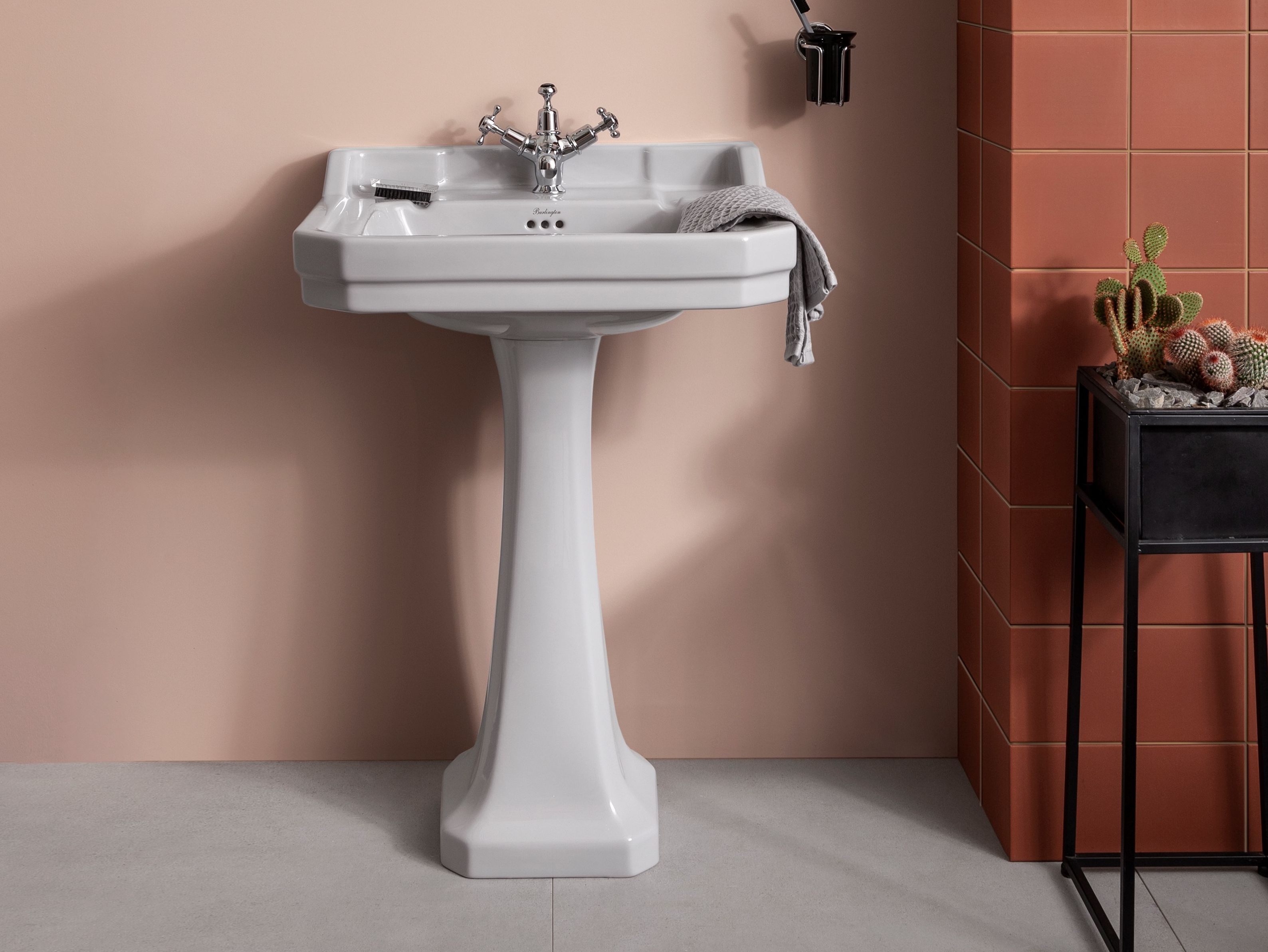 Прямоугольный умывальник из стекла на колонне Burlington На заказ ARCH-00055802 - Вид №4