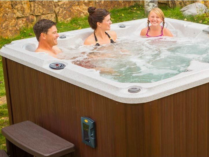 Jacuzzi® Квадратная гидромассажная ванна на 7 мест J-200™ sun-id-1485333 - Вид №1