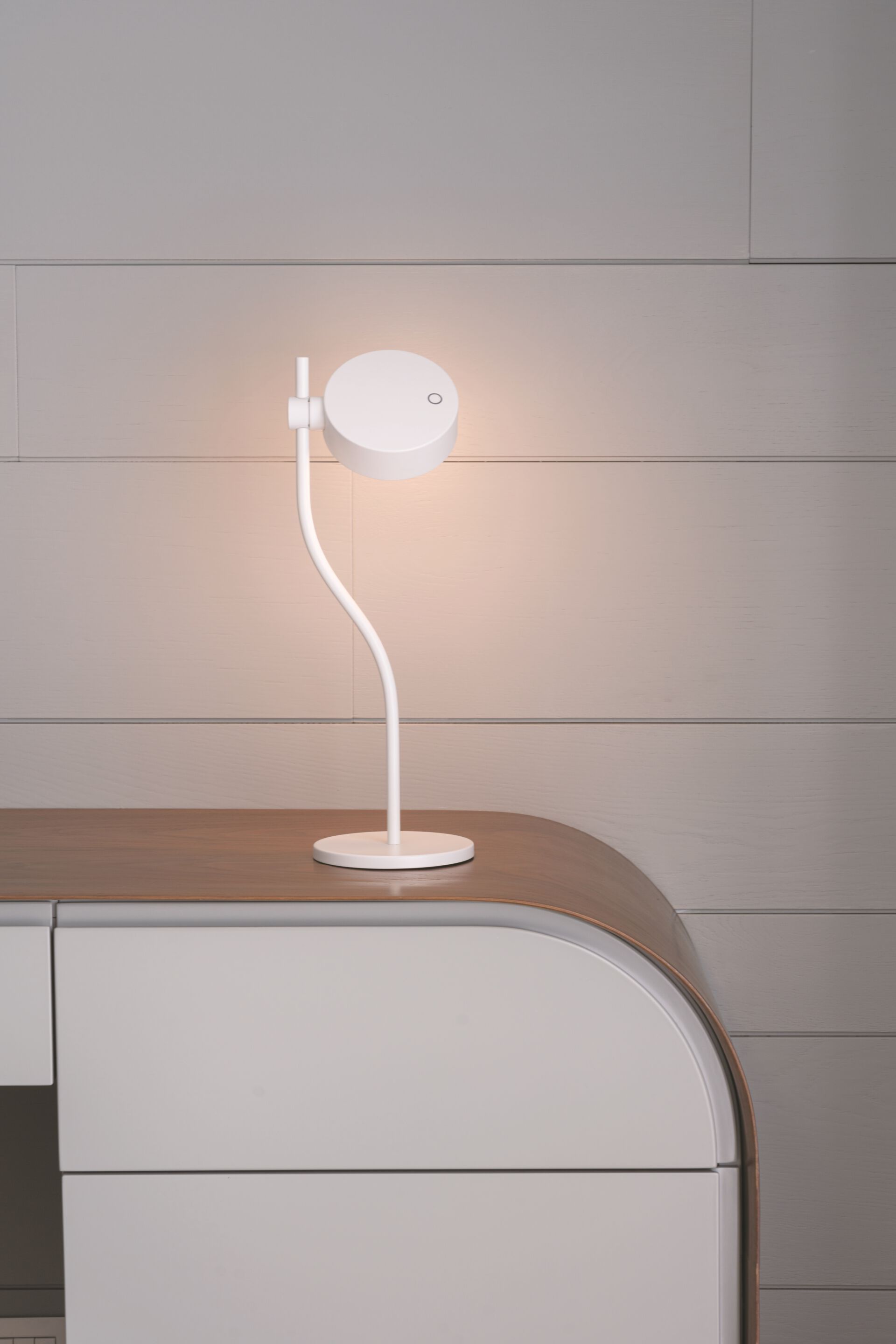 Алюминиевая светодиодная настольная лампа с диммером Zafferano Super O ARCH-00031810 - Вид №6