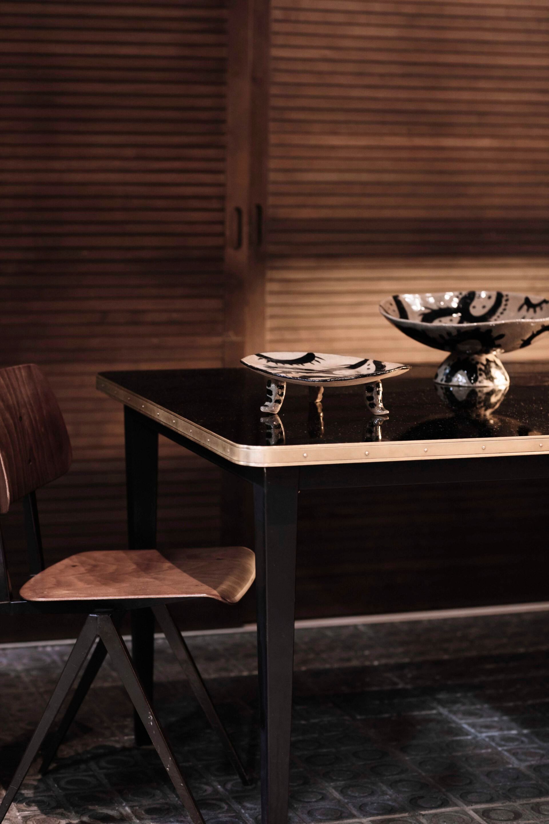 Квадратный стол Jover+Valls Antique Boutique-Juliet ARCH-00112961 - Вид №30