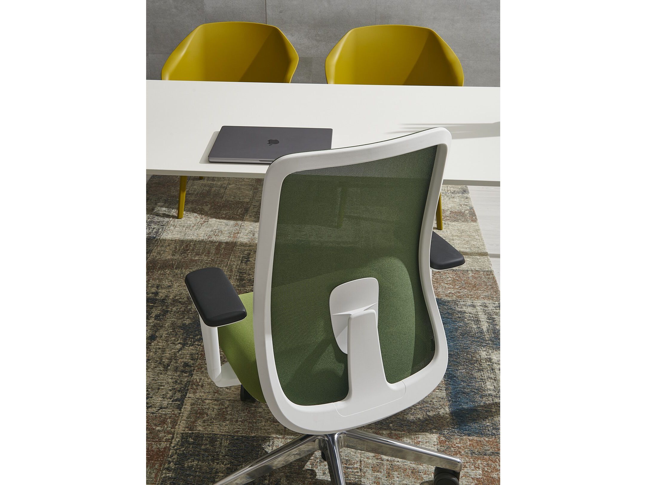 5-спицевое сетчатое вращающееся офисное кресло AP Factor Aspen ARCH-00006144 - Вид №3