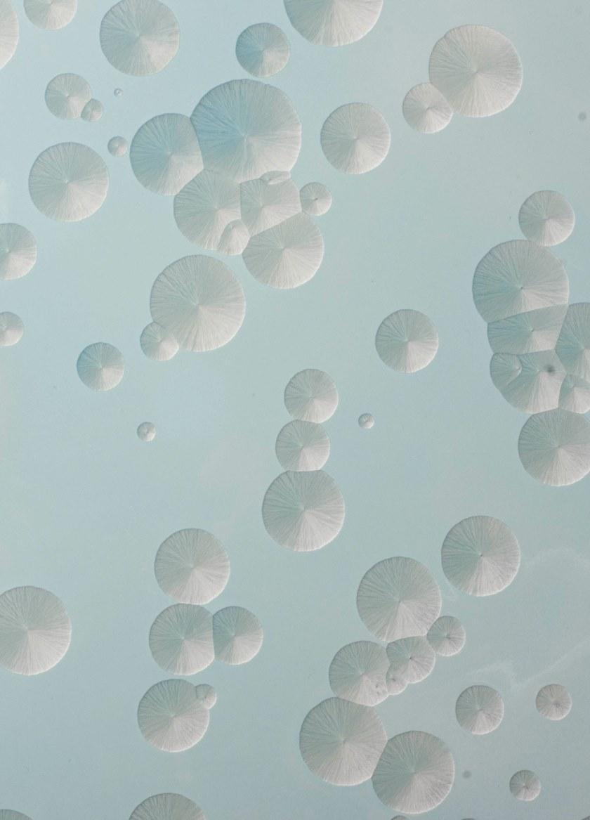 Lladró Круглый журнальный столик из фарфора Moment 01040219 - Вид №1