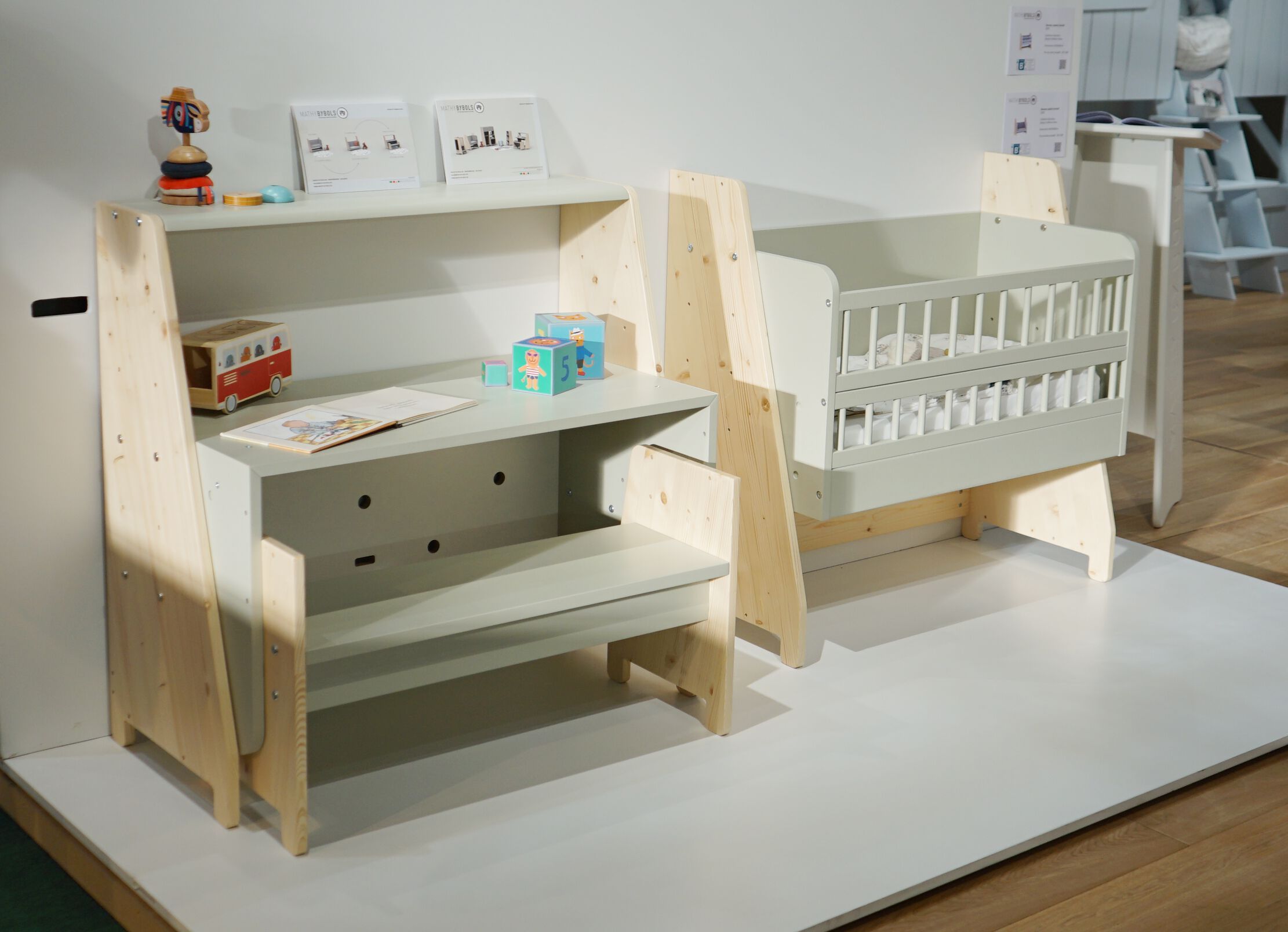 Лакированная деревянная кровать для сна Mathy by Bols ASYMETRY ARCH-00052185 - Вид №10