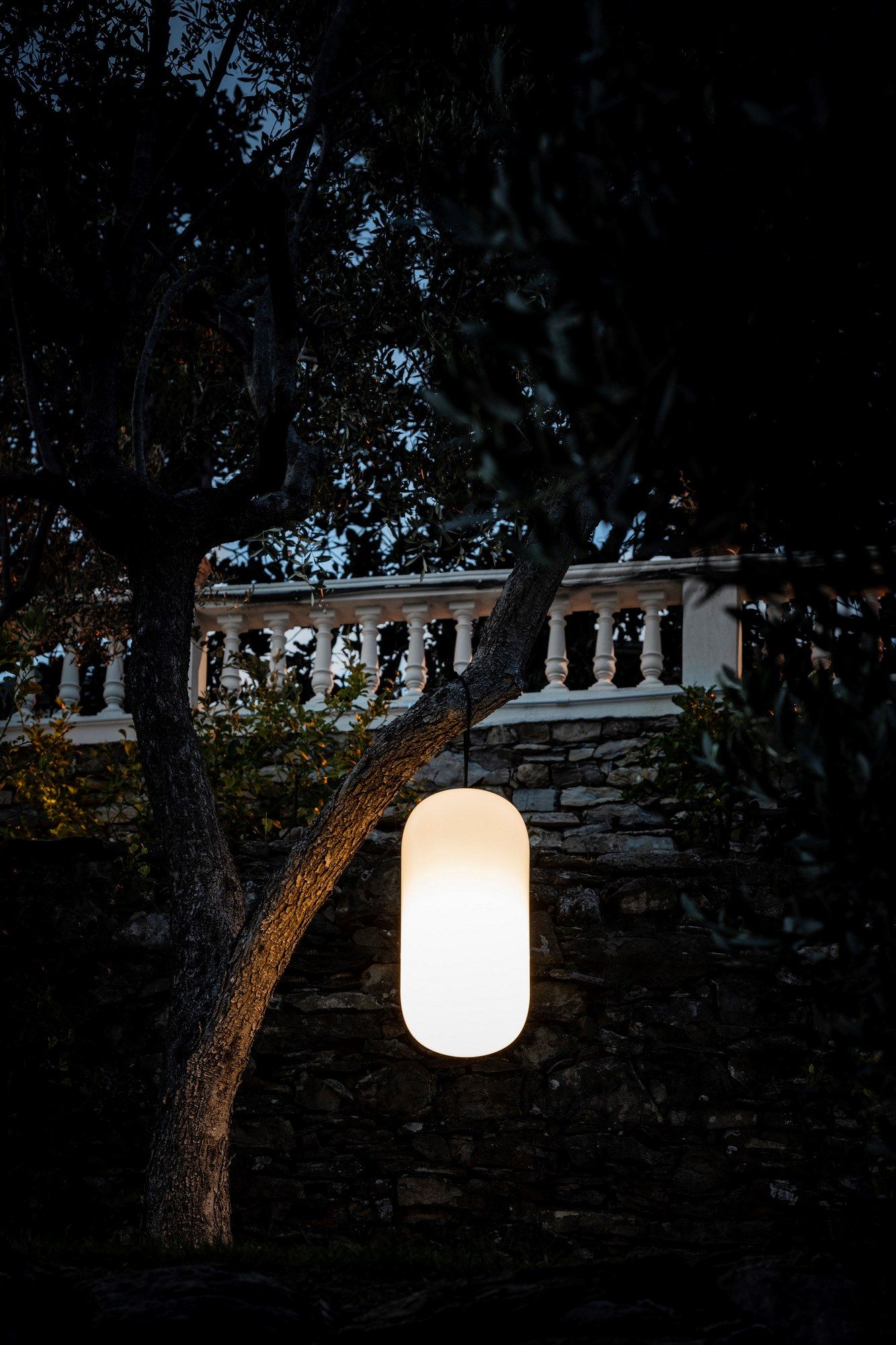 Пластиковый открытый подвесной светильник Artemide Gople Outdoor ARCH-00137937 - Вид №4