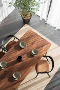 Прямоугольный стол из грецкого ореха