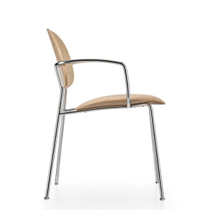 Стальной и деревянный стул с подлокотниками